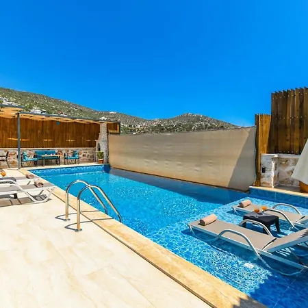 Havuzu Disaridan Goeruenmeyen Jakuzili Oezel Havuzlu Lueks * Kalkan